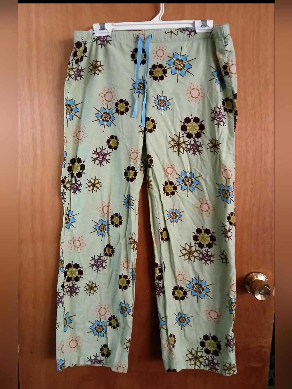 Xhilaration Mint Green Floral Snowflake Print Pajama Pants